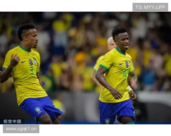 卡马文加晒和哥哥的理发店，维尼修斯打趣：什么时候开到巴西